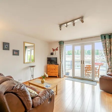 Island In The Stream Holiday home Whitby